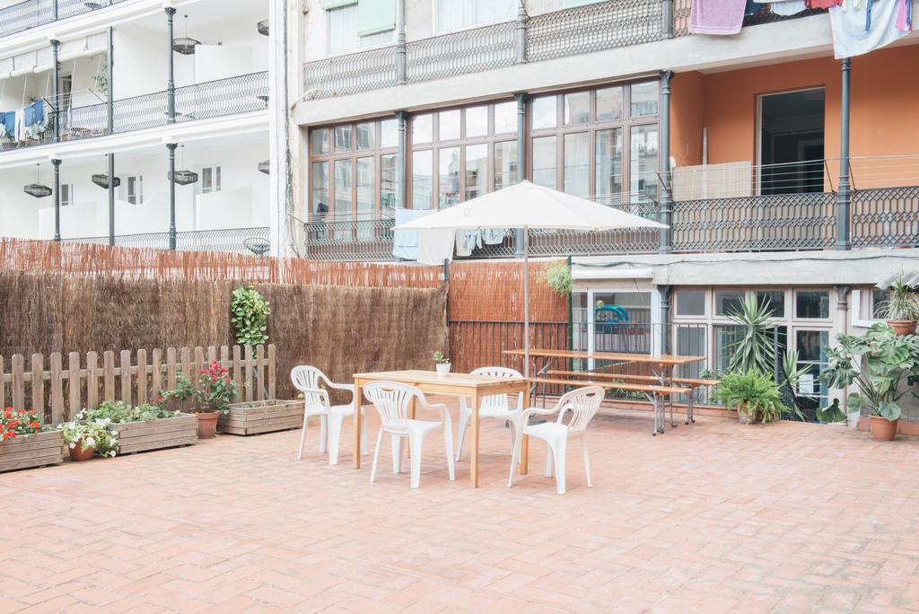 Soul Backpackers Barcelona Exterior foto
