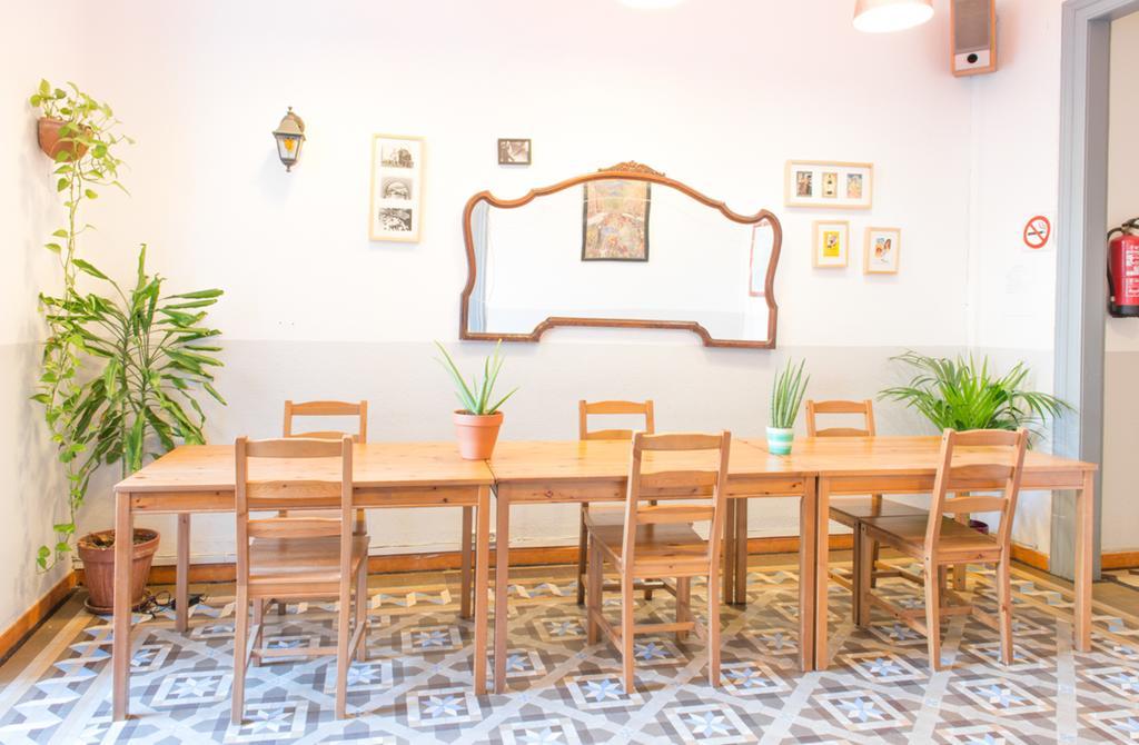 Soul Backpackers Barcelona Exterior foto